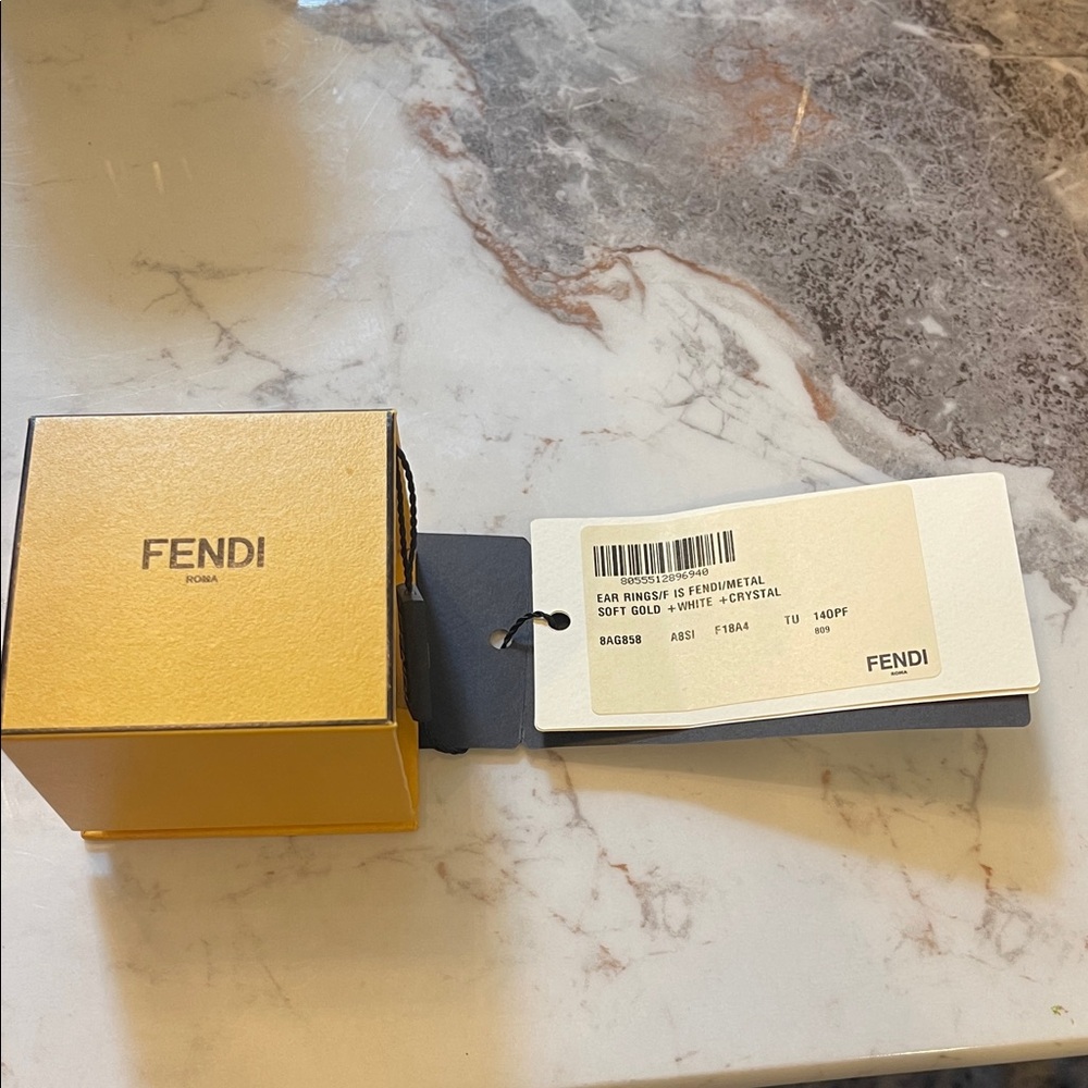 Fendi pearl drop earrings - Picture 7 of 9